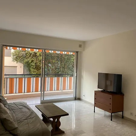 Homestay Guestroom - D'hote Le Cannet